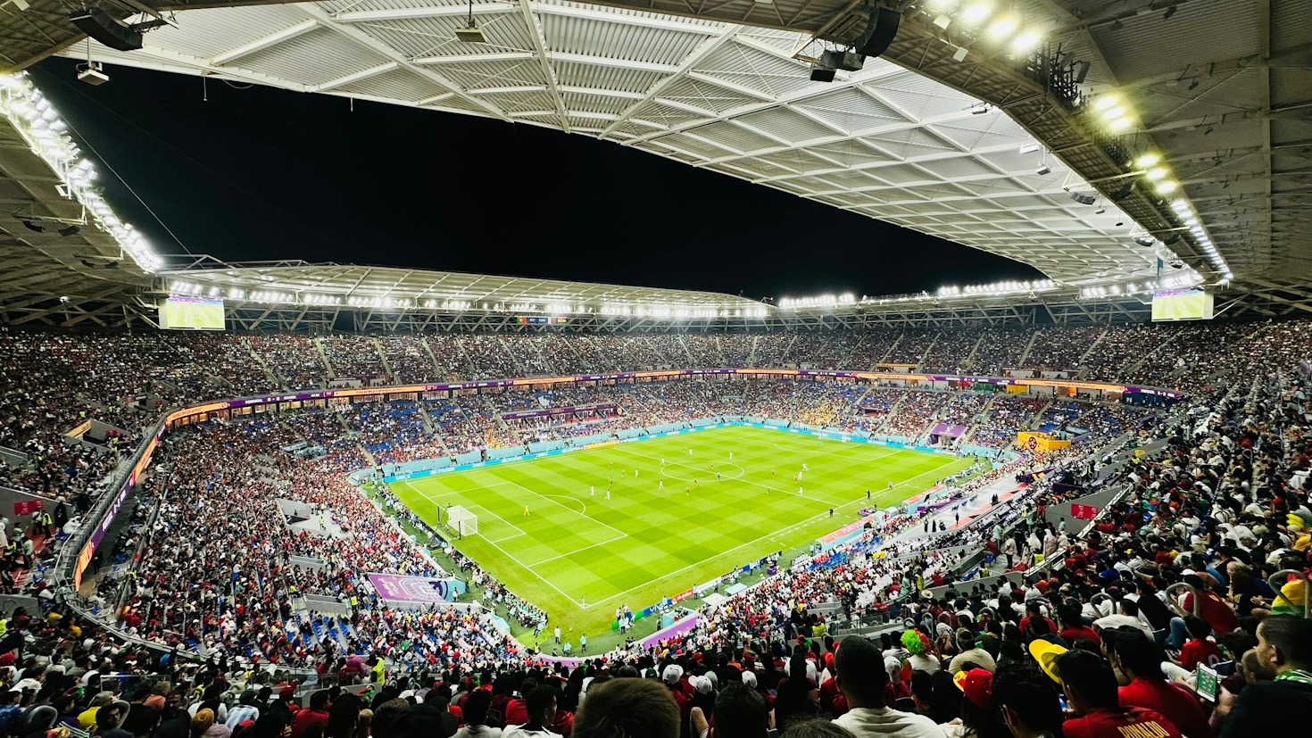 Breaking Down Tottenham’s Latest Tactical Shift Under the Lights